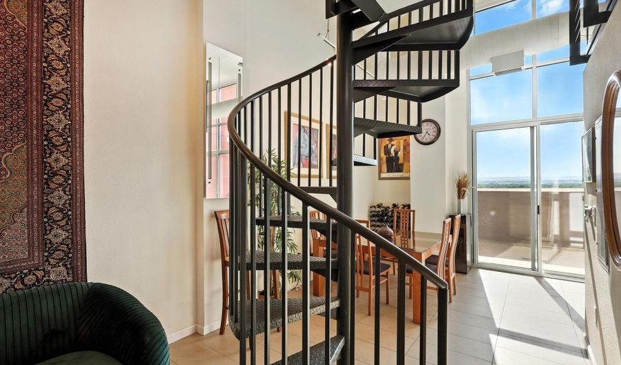 524 CENTRAL Ave SW #803, Albuquerque, NM 87102 - 2 Beds, 2 Bath