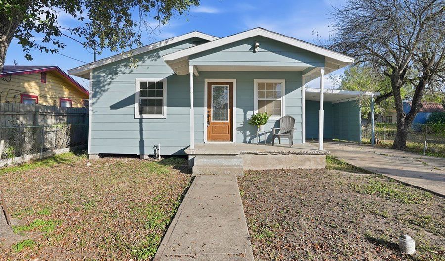 109 Dewey Ave, Alice, TX 78332 - 3 Beds, 2 Bath