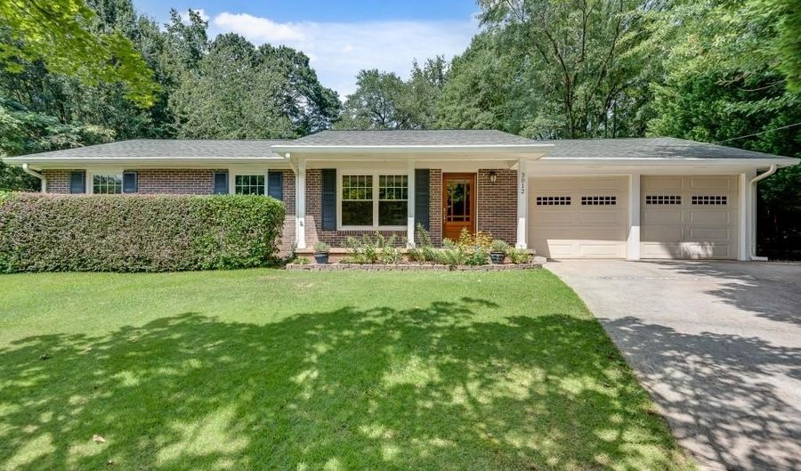 3012 Delcourt Dr, Decatur, GA 30033 - 3 Beds, 2 Bath