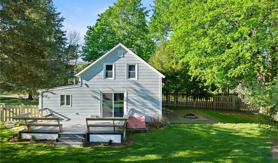 564 Exeter Rd, North Kingstown, RI 02852 - 3 Beds, 1 Bath