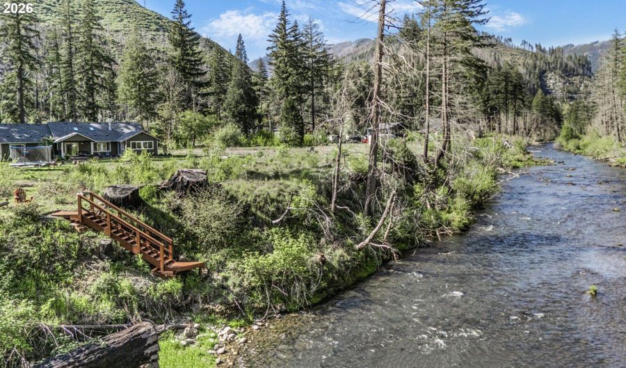 91403 Marbrook Ln, Blue River, OR 97413 - 4 Beds, 3 Bath