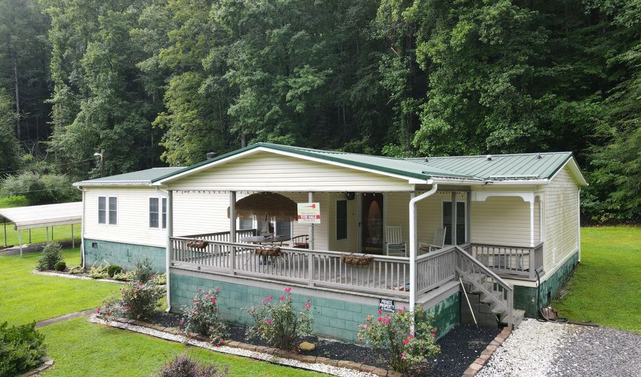 2004 Derby Rd, Appalachia, VA 24216 - 3 Beds, 2 Bath