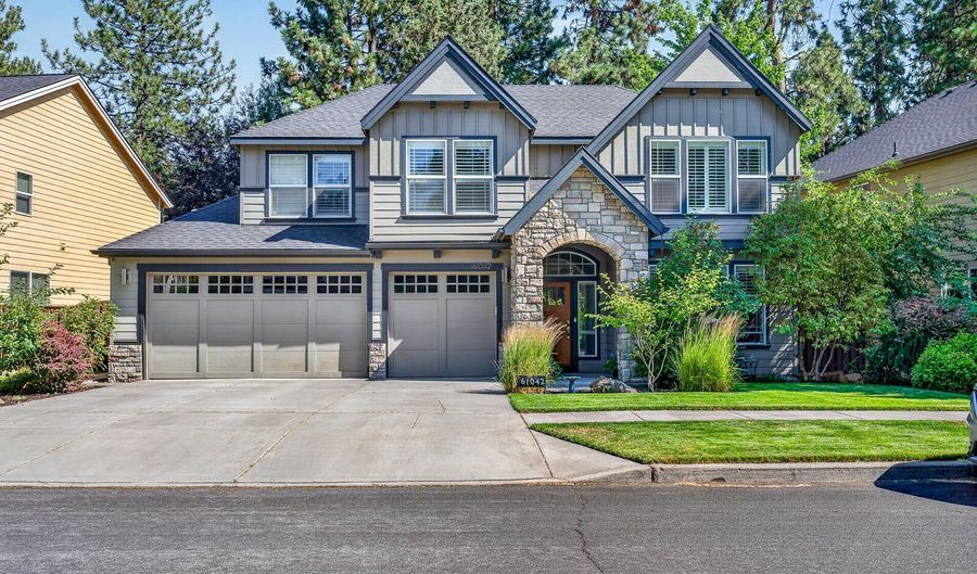 61042 Chamomile Pl, Bend, OR 97702 - 5 Beds, 3 Bath