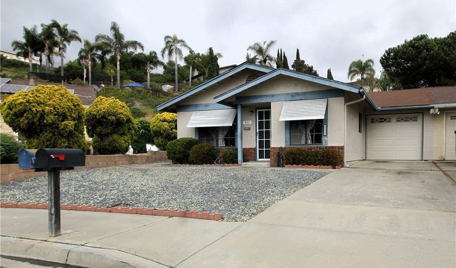 5111 El Circulo, Oceanside, CA 92056 - 2 Beds, 2 Bath