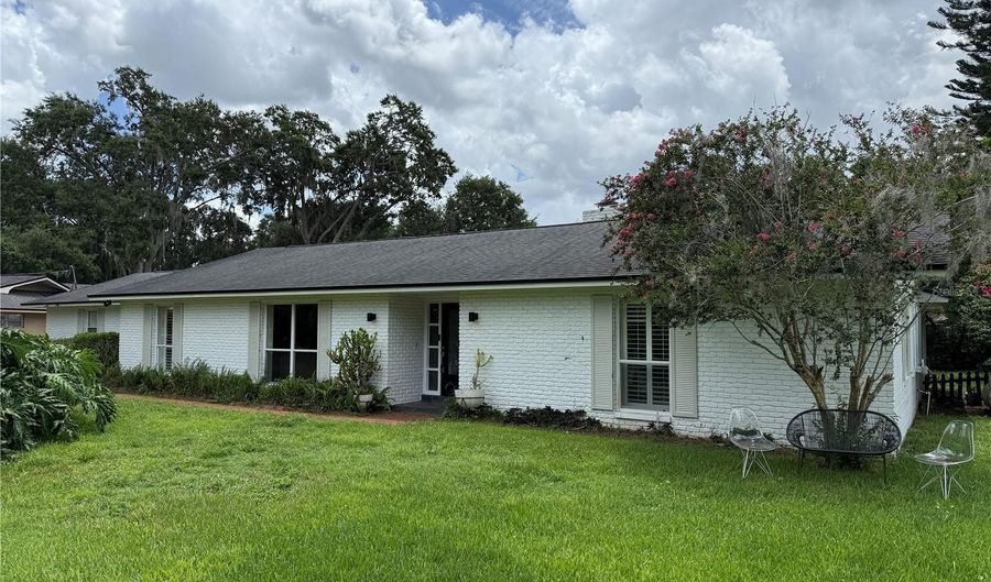 5867 COVE Dr, Belle Isle, FL 32812 - 4 Beds, 2 Bath