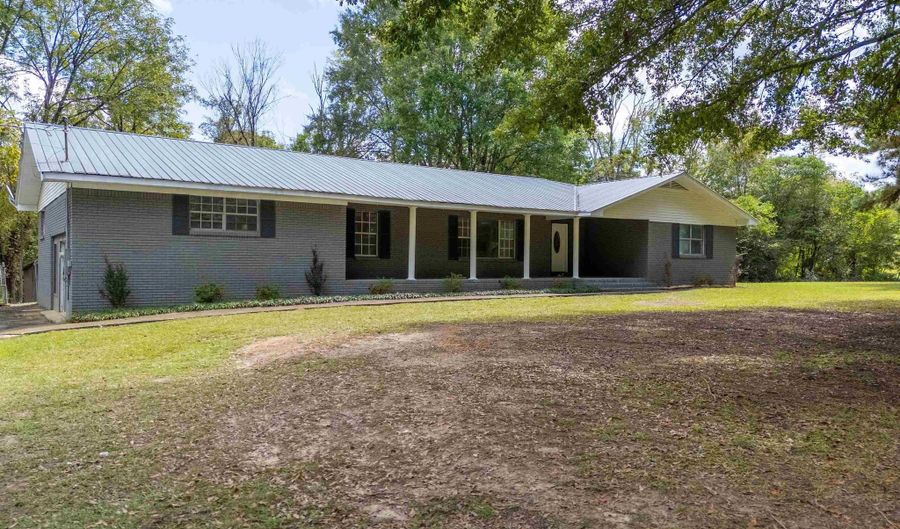 945 Thrasher Rd, Altoona, AL 35952 - 4 Beds, 2 Bath