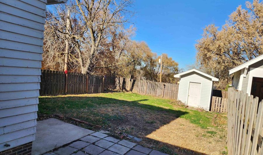 908 E 9th St, Atlantic, IA 50022 - 3 Beds, 2 Bath