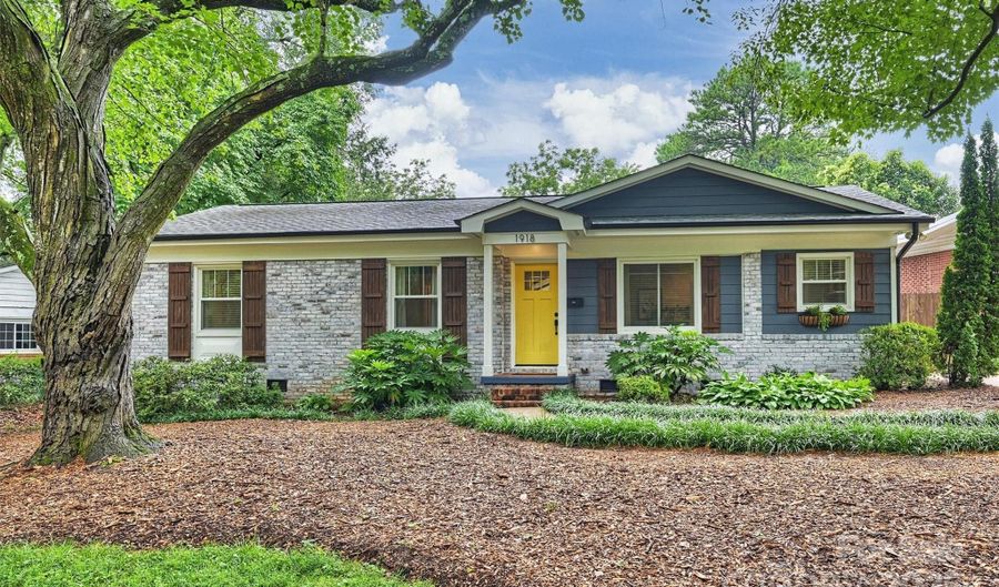 1918 Woodland Dr, Charlotte, NC 28205 - 3 Beds, 2 Bath