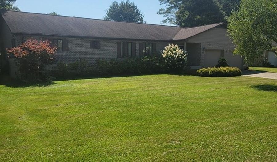 825 WANDERING Ln, Beaver, WV 25813 - 3 Beds, 3 Bath