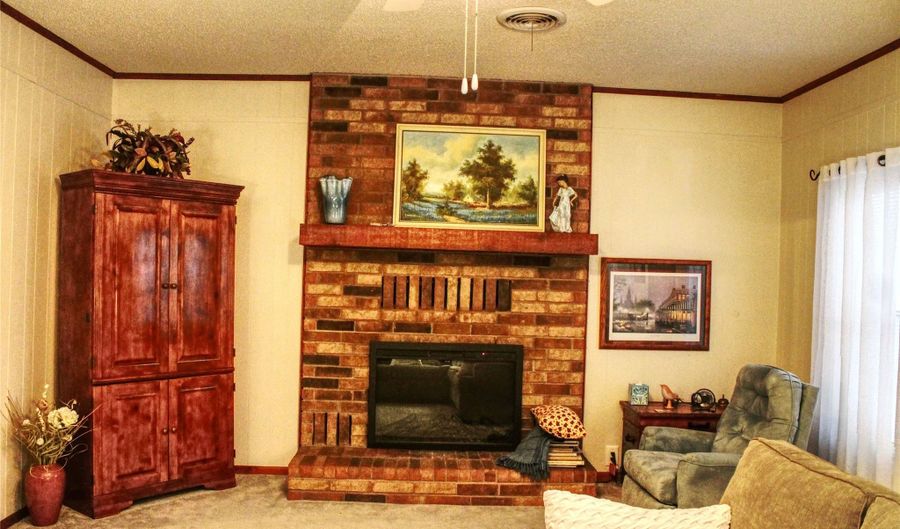 132 N Jacobs St, Albany, TX 76430 - 3 Beds, 2 Bath