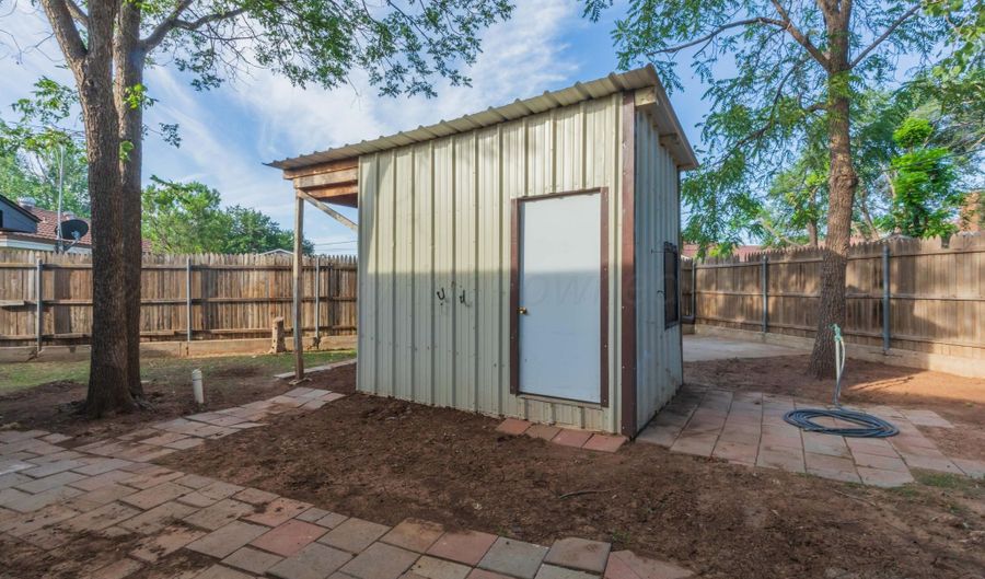 3608 THURMAN St, Amarillo, TX 79109 - 4 Beds, 3 Bath