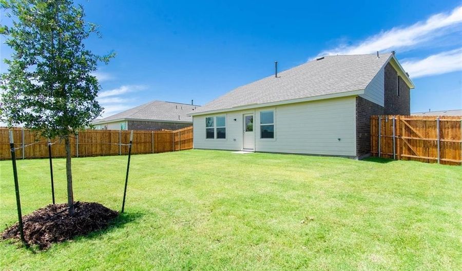 305 Laurenbrooke Dr, Anna, TX 75409 - 5 Beds, 3 Bath