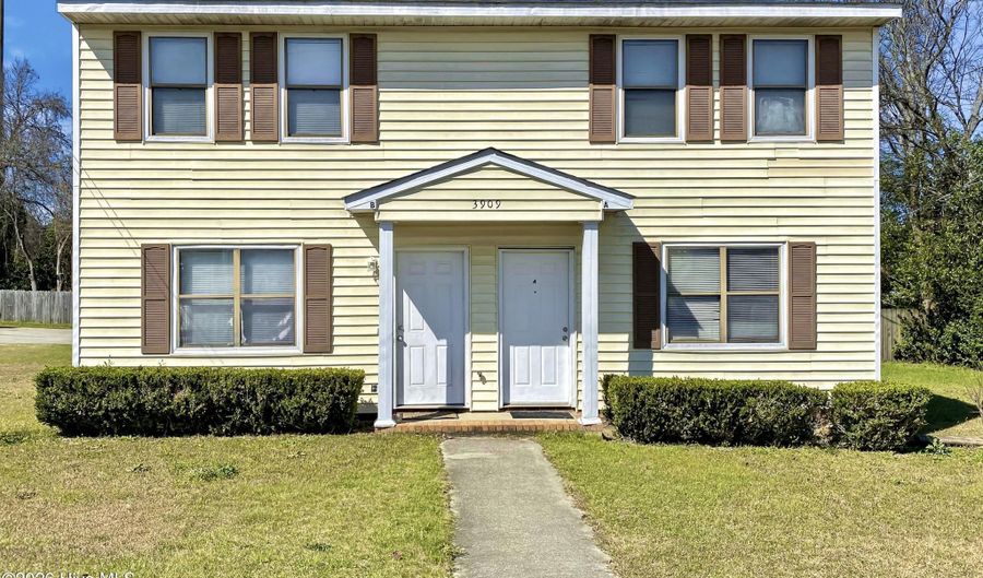 3909 Roberts Rd A/B, Martinez, GA 30907 - 4 Beds, 2 Bath