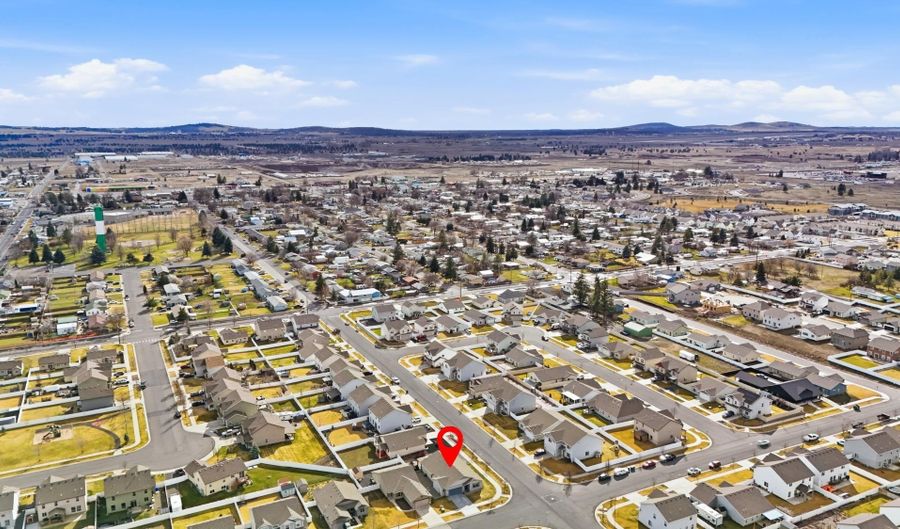 12933 W 3rd Ave, Airway Heights, WA 99001 - 3 Beds, 2 Bath