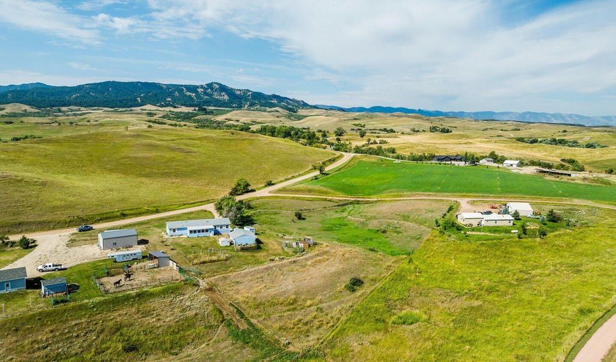 40 Upper Prairie Dog Rd, Banner, WY 82832 - 4 Beds, 3 Bath