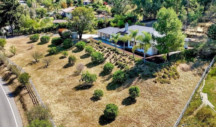 2830 Green Canyon Rd, Fallbrook, CA 92028 - 3 Beds, 3 Bath