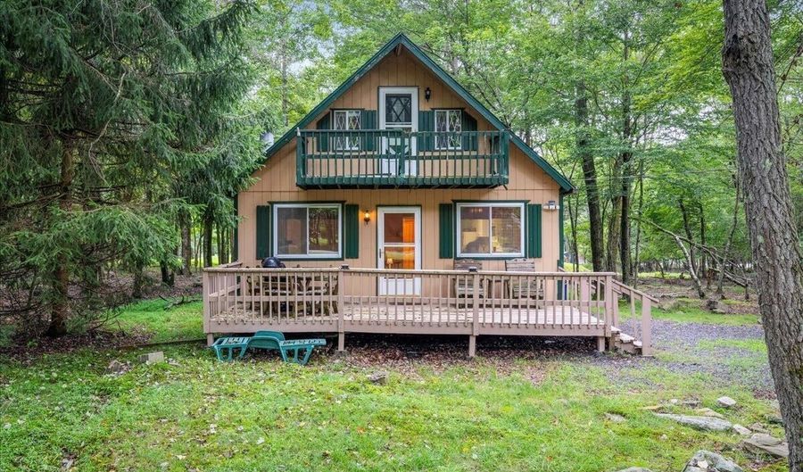 364 Brier Crest Rd, Blakeslee, PA 18610 - 3 Beds, 1 Bath