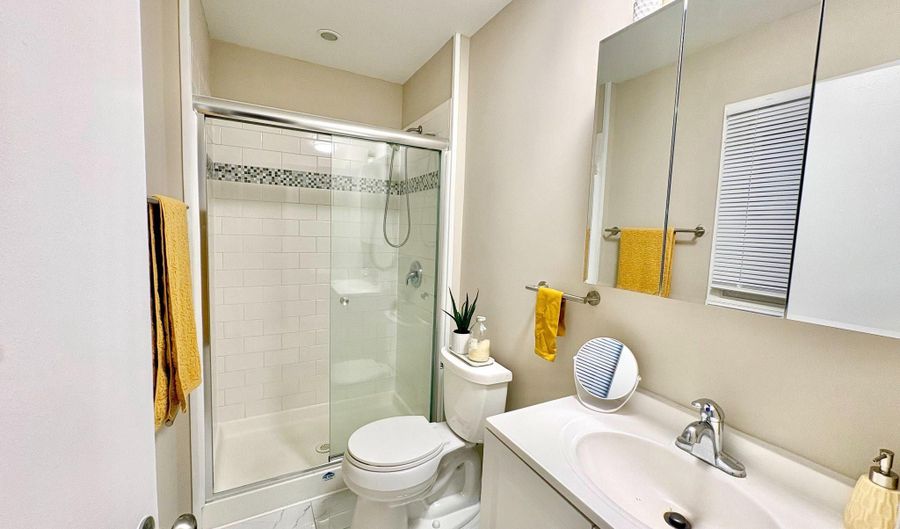 12321 TILBURY Ln, Bowie, MD 20715 - 3 Beds, 2 Bath
