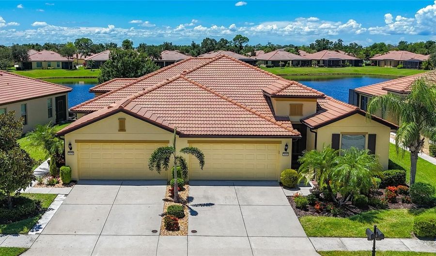 5440 SUNSET FALLS Dr, Apollo Beach, FL 33572 - 2 Beds, 2 Bath