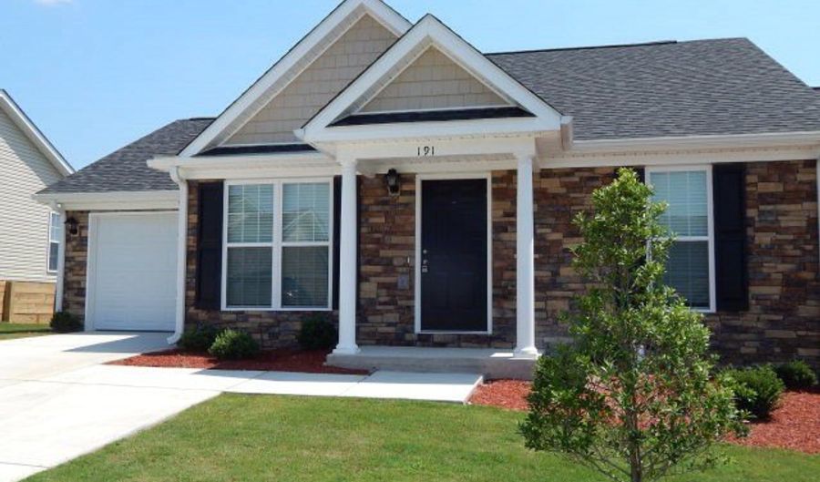 212 Bobwhite Dr, Aiken, SC 29801 - 3 Beds, 2 Bath