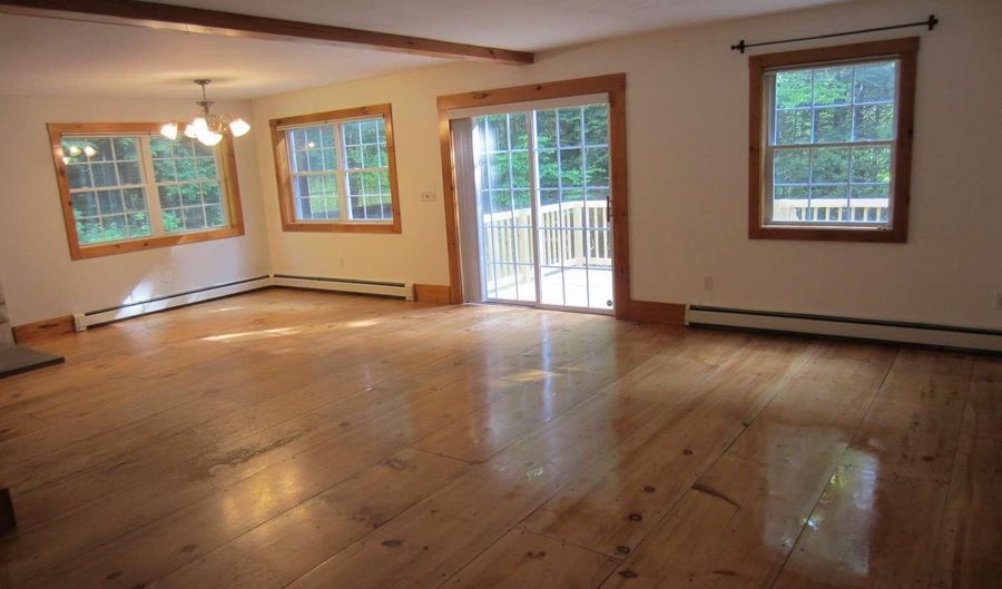 114 Ledgewood Ter, Bridgewater, NH 03222 - 4 Beds, 2 Bath