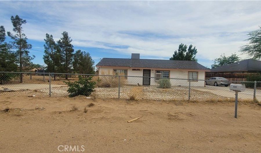 10733 Chamberlaine Way, Adelanto, CA 92301 - 4 Beds, 3 Bath