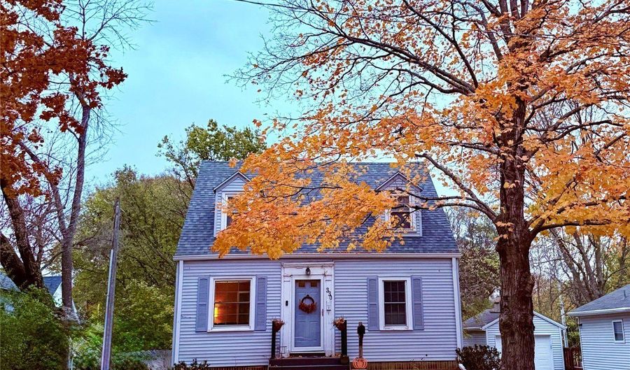 330 Franklin Ave, Ames, IA 50014 - 4 Beds, 2 Bath