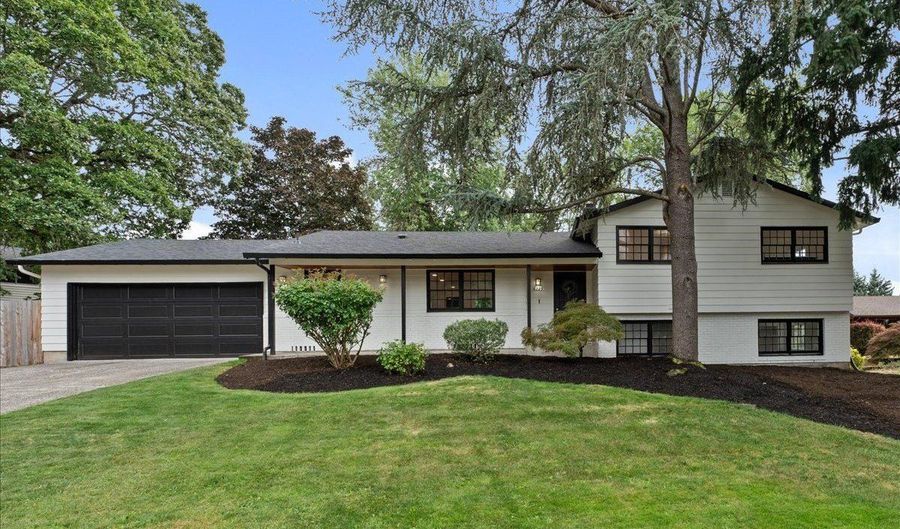 6225 SW CROSS CREEK Dr, Beaverton, OR 97078 - 4 Beds, 3 Bath