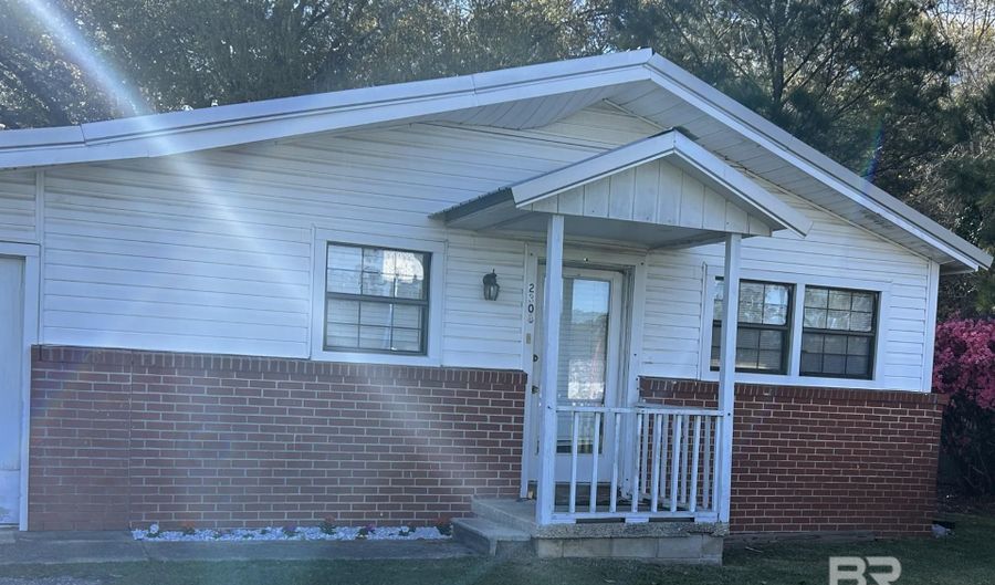 2308 US Highway 31, Bay Minette, AL 36507 - 3 Beds, 1 Bath