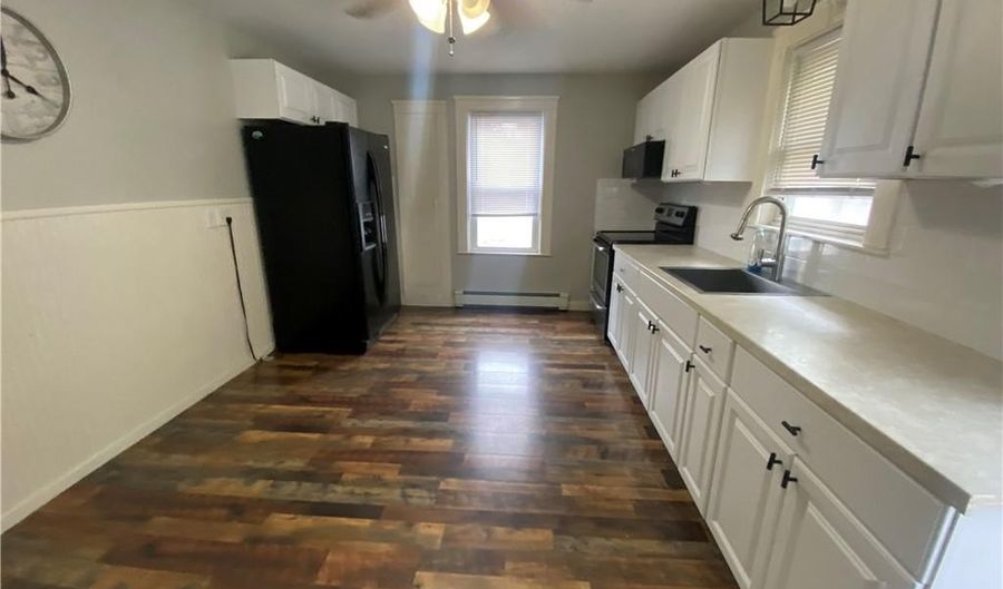 34 Sheltra Ave, Coventry, RI 02816 - 4 Beds, 2 Bath