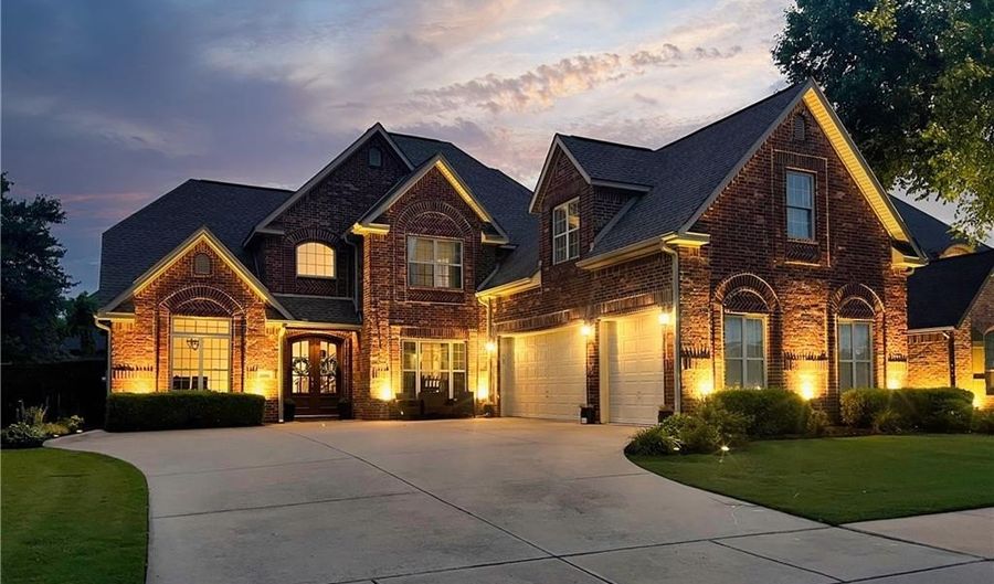 5000 SW Blaire Mont Rd, Bentonville, AR 72713 - 4 Beds, 4 Bath