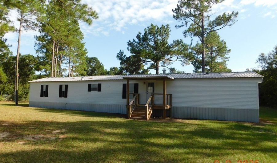 9765 Morey Hill Rd, Albany, GA 31705 - 3 Beds, 2 Bath