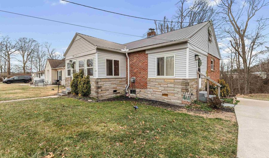213 Holley Ct, Barboursville, WV 25504 - 3 Beds, 2 Bath