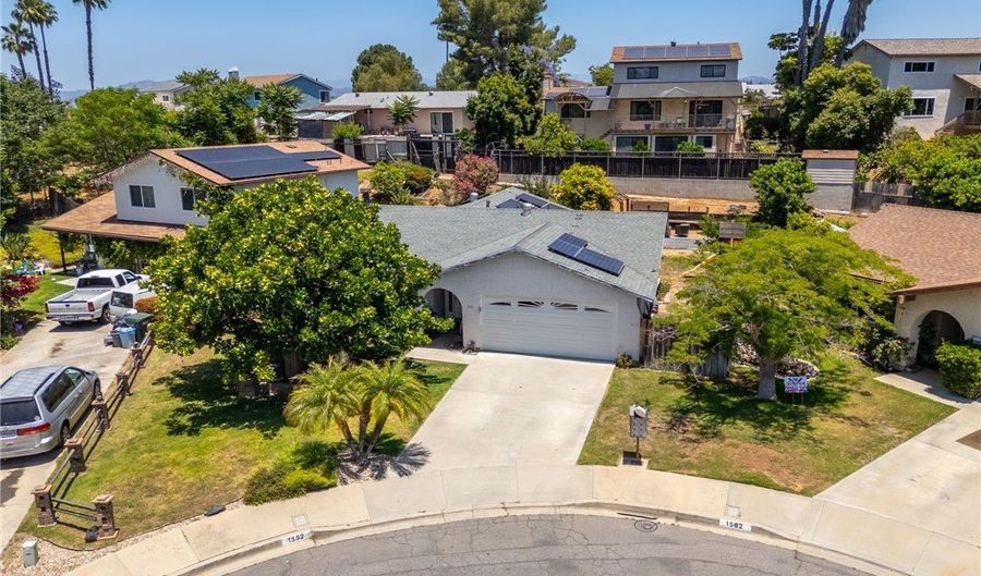 1552 Russell Pl, Escondido, CA 92025 - 4 Beds, 2 Bath