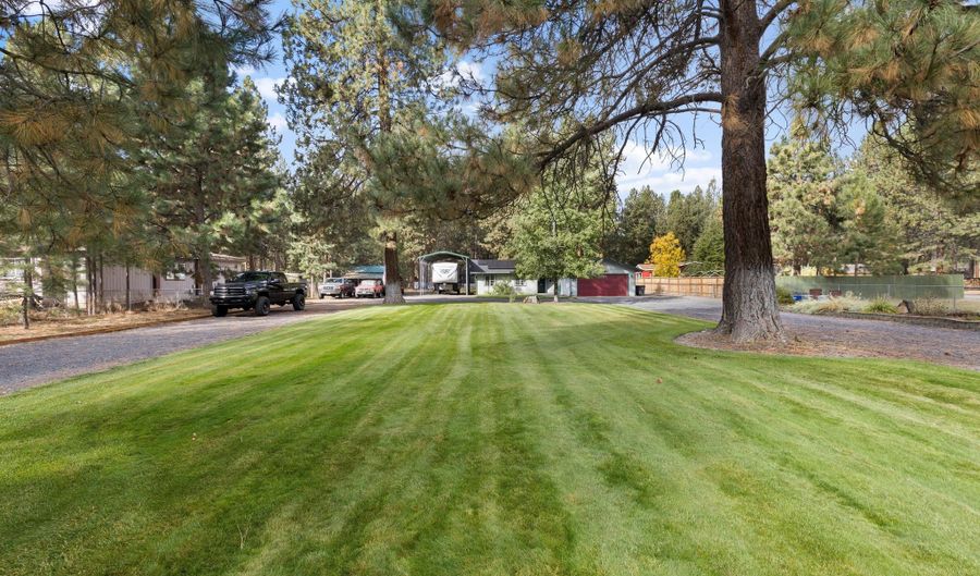 59895 Cheyenne Rd, Bend, OR 97702 - 3 Beds, 2 Bath