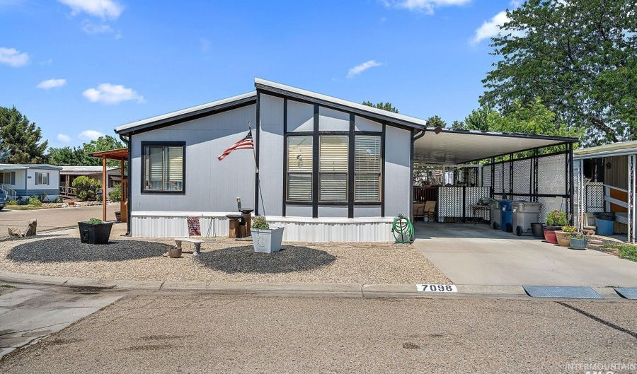 7098 W Royal Glen Ln, Boise, ID 83714 - 2 Beds, 2 Bath