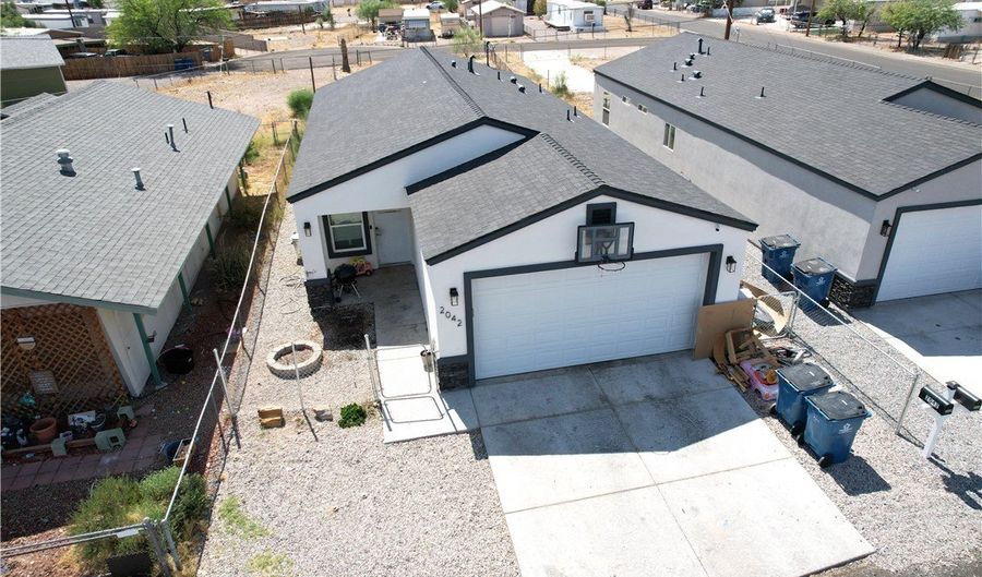2042 Gregg Ln, Bullhead City, AZ 86442 - 3 Beds, 2 Bath