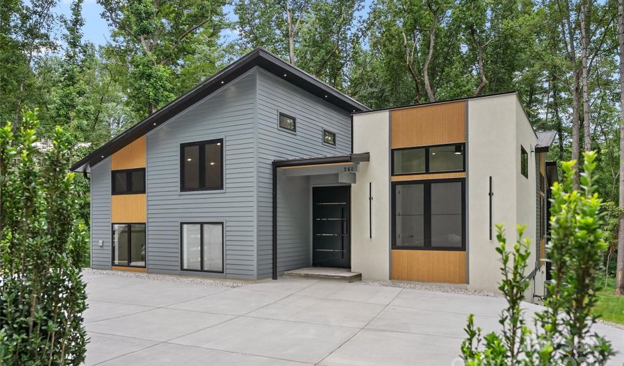 761 Weston Rd, Arden, NC 28704 - 3 Beds, 2 Bath