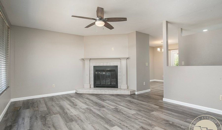 738 Aronson Ave, Billings, MT 59105 - 4 Beds, 3 Bath