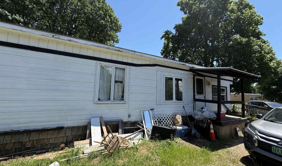 64 Avenue C, Burlington, VT 05408 - 3 Beds, 1 Bath