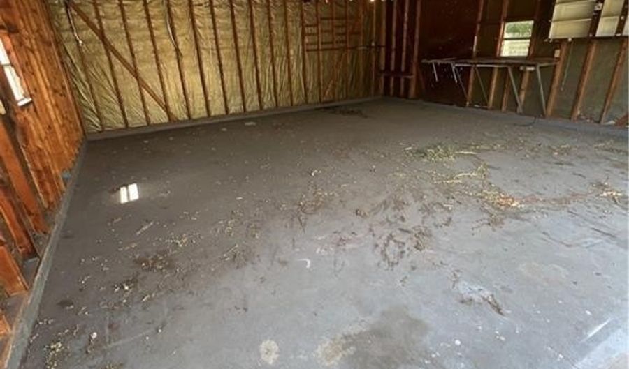 3414 Coffey St, Indianapolis, IN 46217 - 3 Beds, 2 Bath