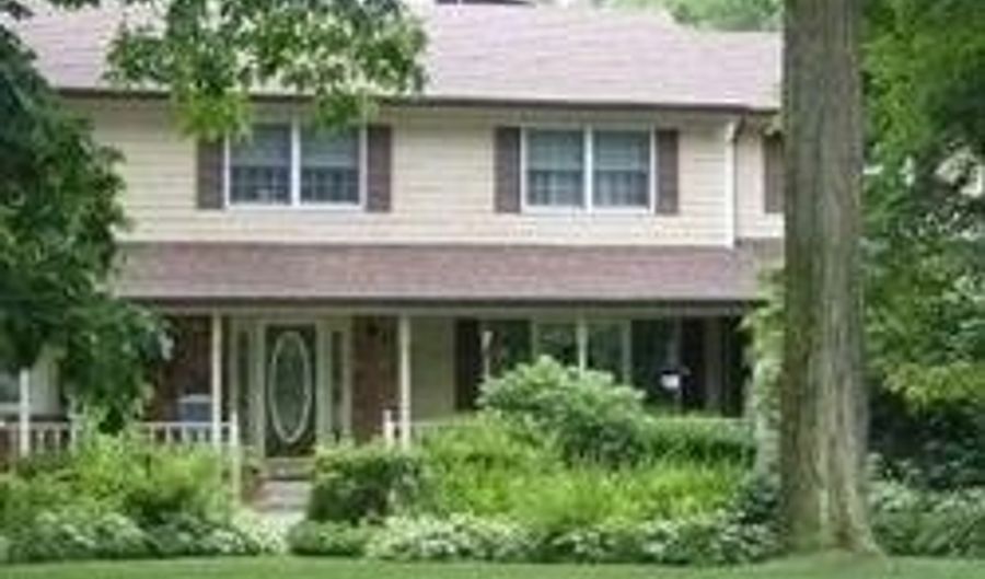 23 Willow Pond Ln, Miller Place, NY 11764 - 1 Beds, 1 Bath