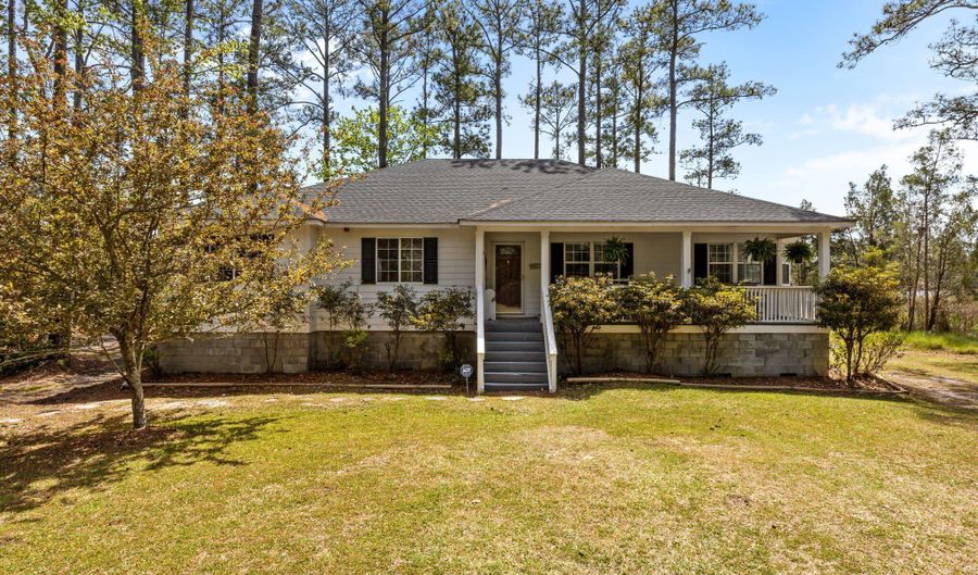 418 Spring Dr, Aurora, NC 27806 - 3 Beds, 2 Bath