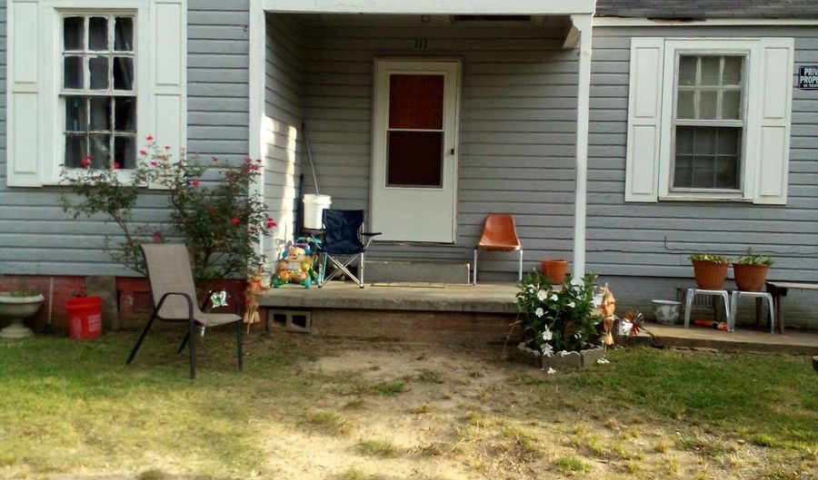 111 Highland Ave, Aberdeen, MS 39730 - 3 Beds, 2 Bath