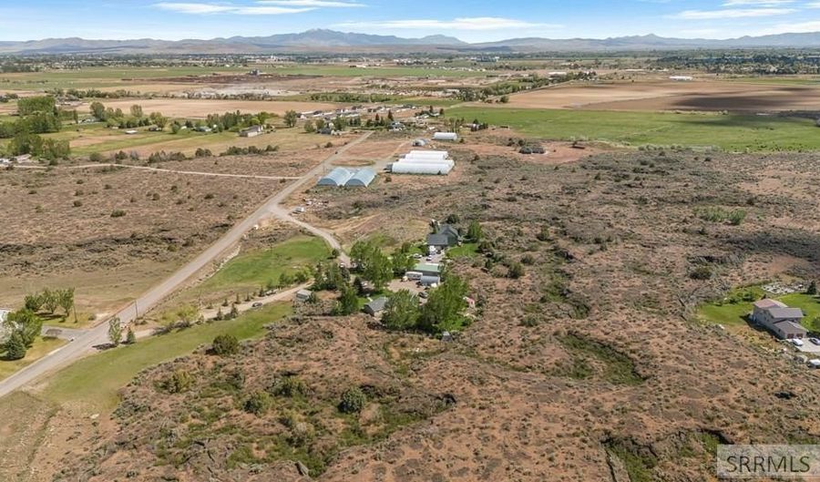 384 N 700 W, Blackfoot, ID 83221 - 4 Beds, 2 Bath