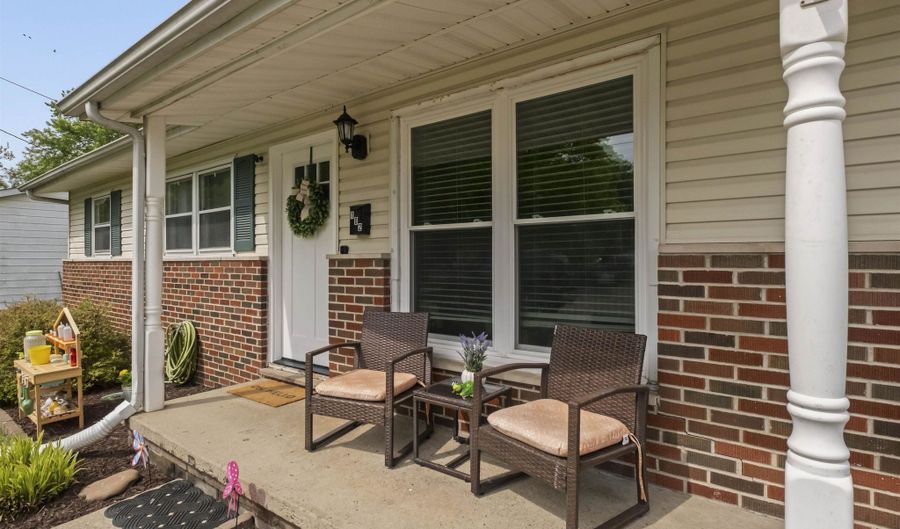 102 McConkey Ave, Barboursville, WV 25504 - 3 Beds, 1 Bath