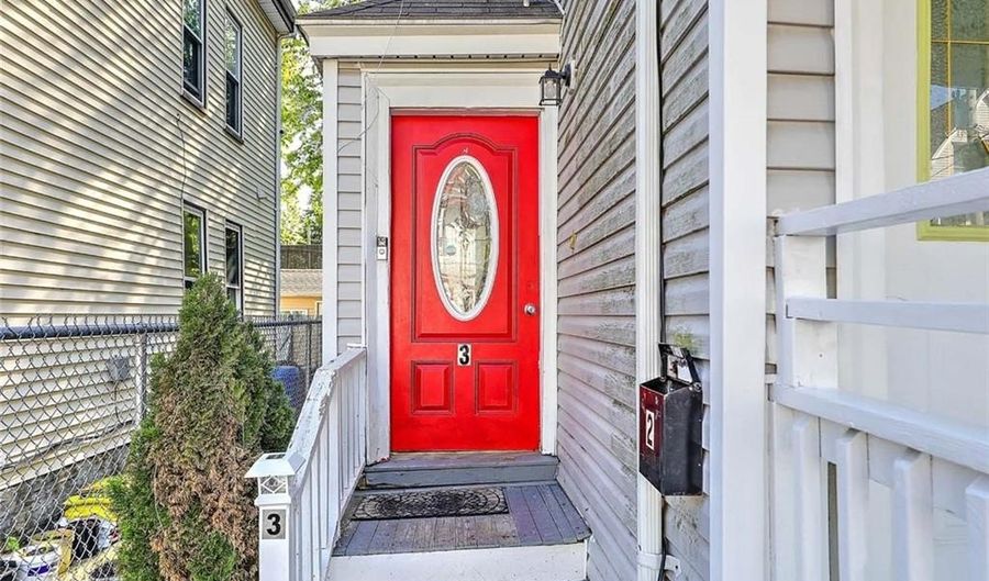 10 Westcott Ave 3, Boston, MA 02124 - 3 Beds, 1 Bath
