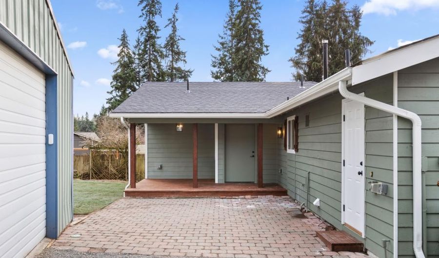 21613 6th Ave W, Bothell, WA 98021 - 4 Beds, 3 Bath