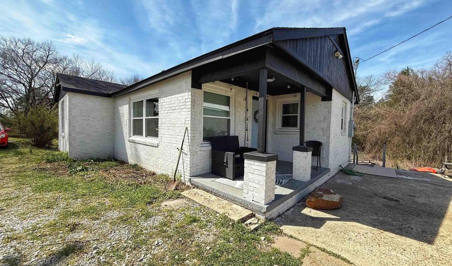 814 Heber Springs Rd, Batesville, AR 72501 - 3 Beds, 1 Bath