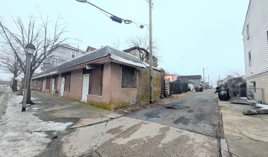 420 N Indiana Ave, Atlantic City, NJ 08401 - 0 Beds, 0 Bath